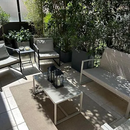 Baignez Dans La Lumiere D'un Loft Nimois Au Caractere Unique Apartment