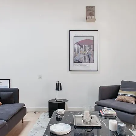 Apartment Baignez Dans La Lumiere D'un Loft Nimois Au Caractere Unique