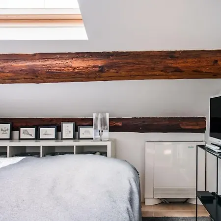 Apartment Baignez Dans La Lumiere D'un Loft Nimois Au Caractere Unique *
