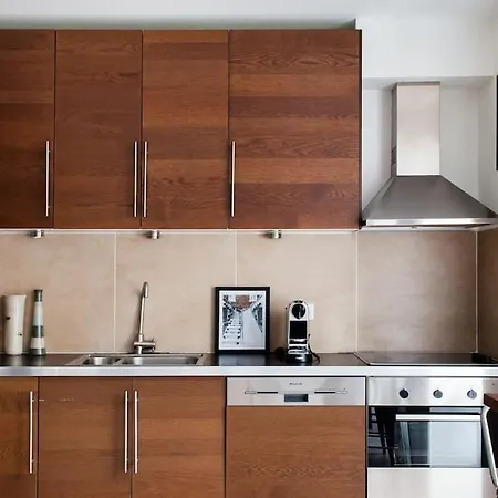 Baignez Dans La Lumiere D'un Loft Nimois Au Caractere Unique